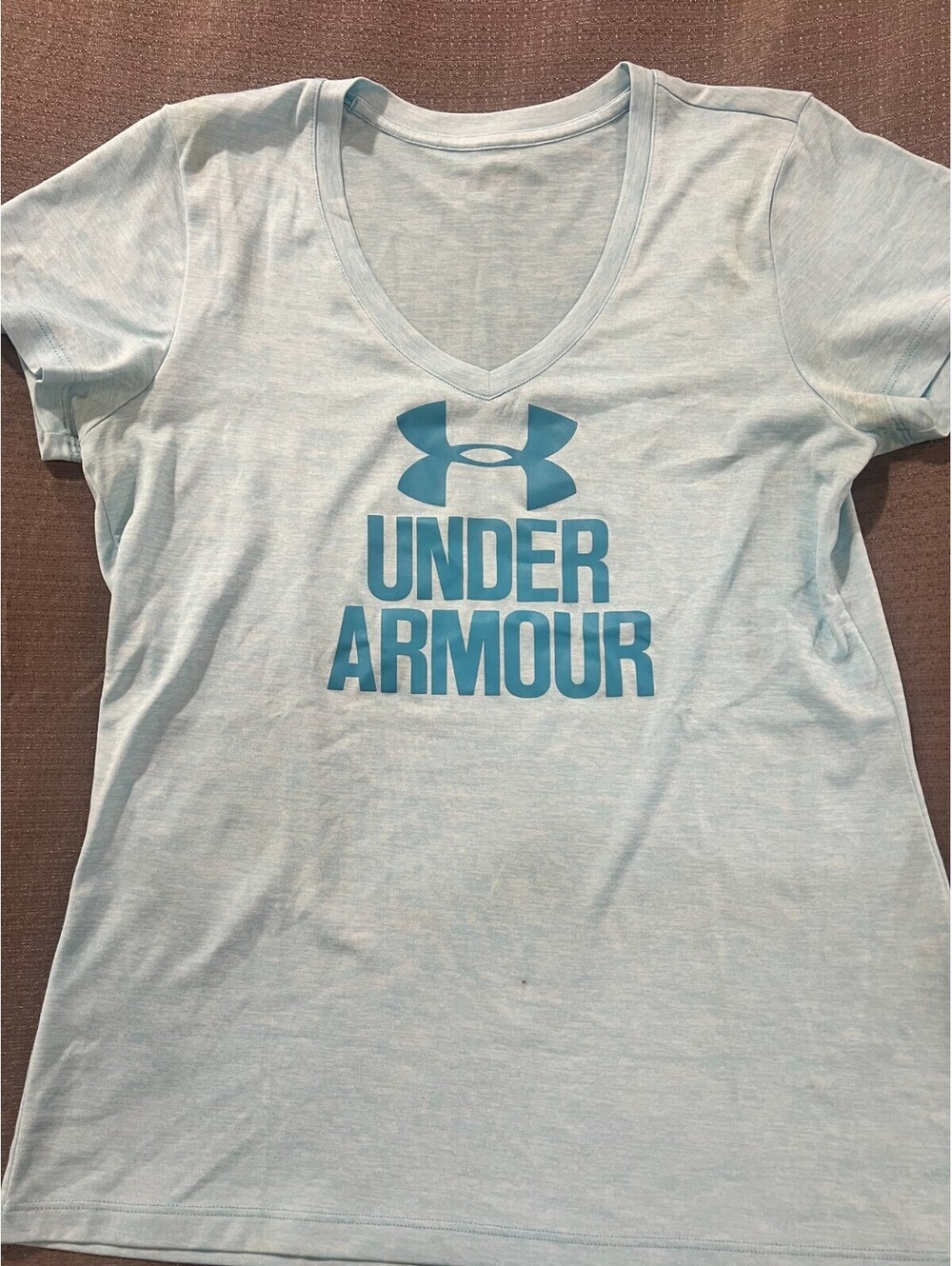 Under Armour Women Light Blue V-Neck Logo T-Shirt Style 1279225 Flaw